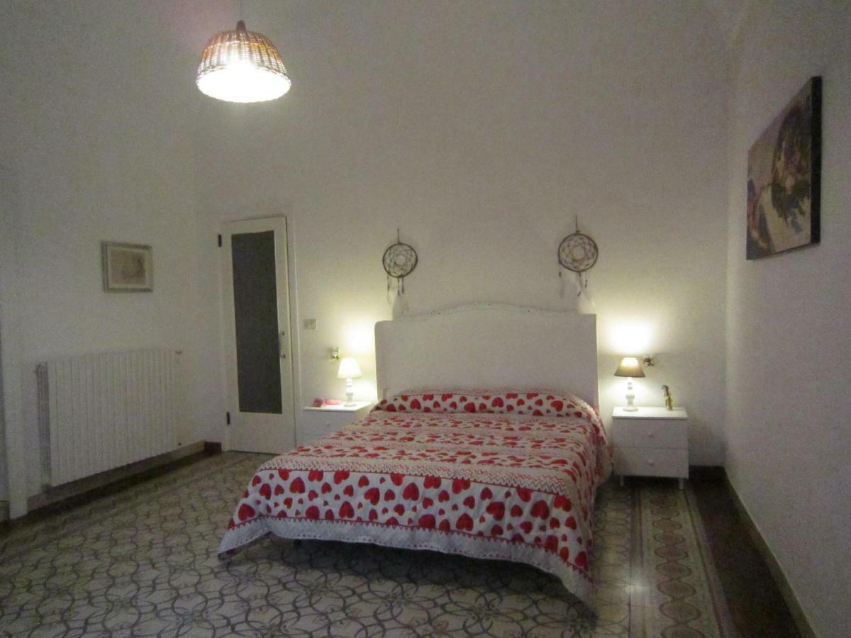 Апартаменти Casa Vacanze Mafalda Модіка Екстер'єр фото
