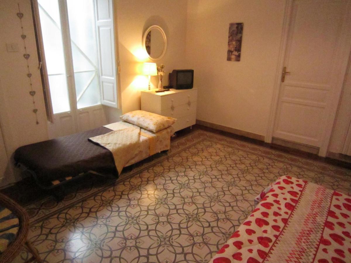 Апартаменти Casa Vacanze Mafalda Модіка Екстер'єр фото